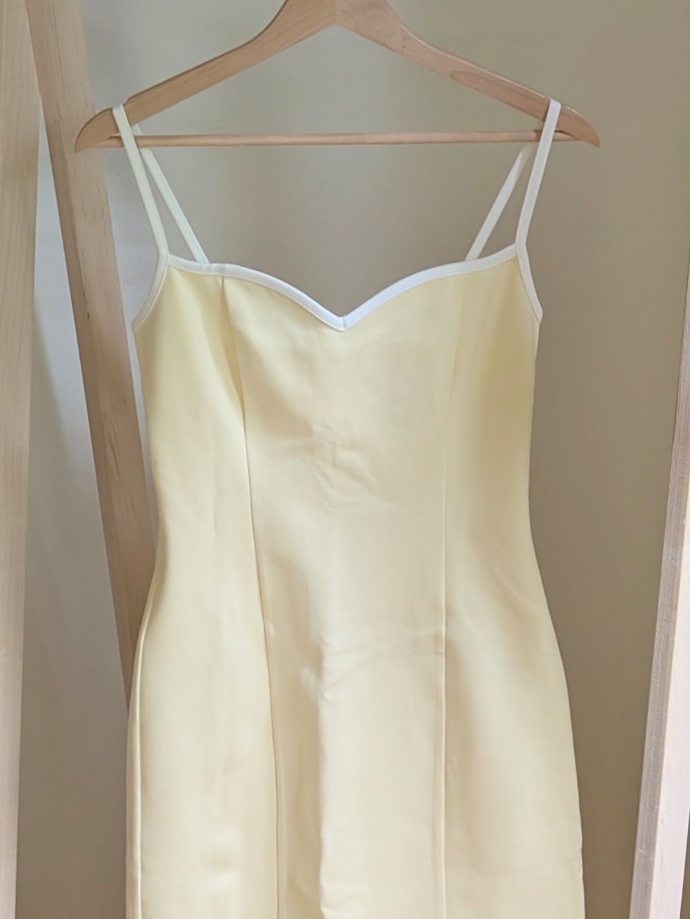 ✨SOLD✨ NWT Reformation Remi Spaghetti Knit Strap Midi Dress In Light Yellow - S - Picture 4 of 9